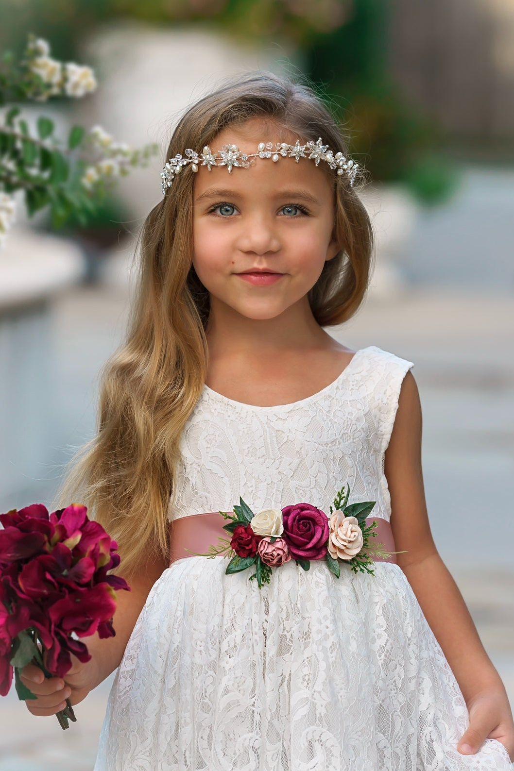 Sleeveless Knee Length Lace Flower Girl Dresses
